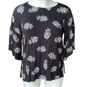 Karen Kane Black Top with White Floral Design Embroidered Bell Sleeves 2X
